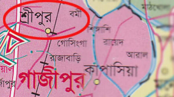 শহীদ মিনার ভাঙায় দুই শিক্ষার্থীর শাস্তি প্রতিদিন স্কুলের শ্রেণিকক্ষ পরিষ্কার